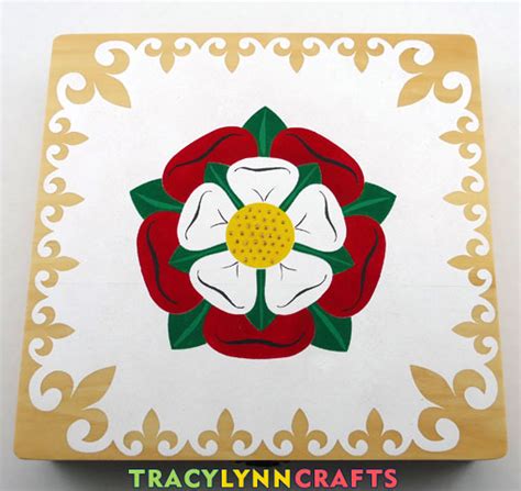 tudor rose box|Stenciled Tudor Rose Box .